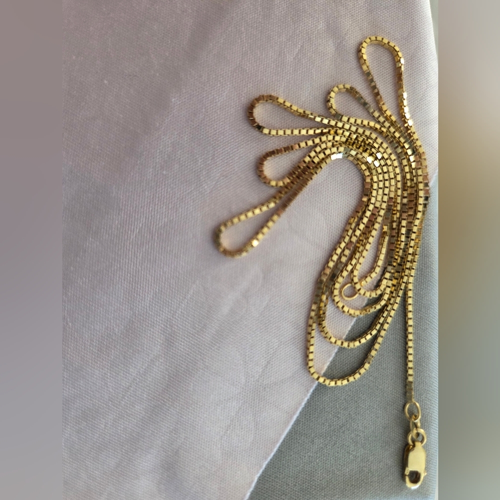Gold Chain - Picture 13 of 14